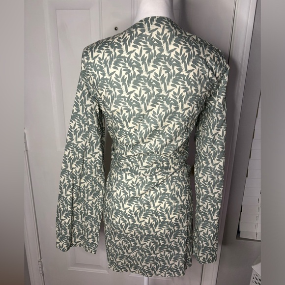 Onia | NWT medium | linen blend true wrap mini dress in green leaf on ecru - Picture 9 of 11